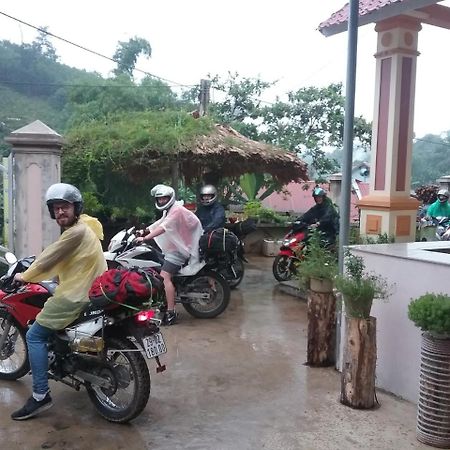 Thac Ba Family Homestay Ho To Kültér fotó