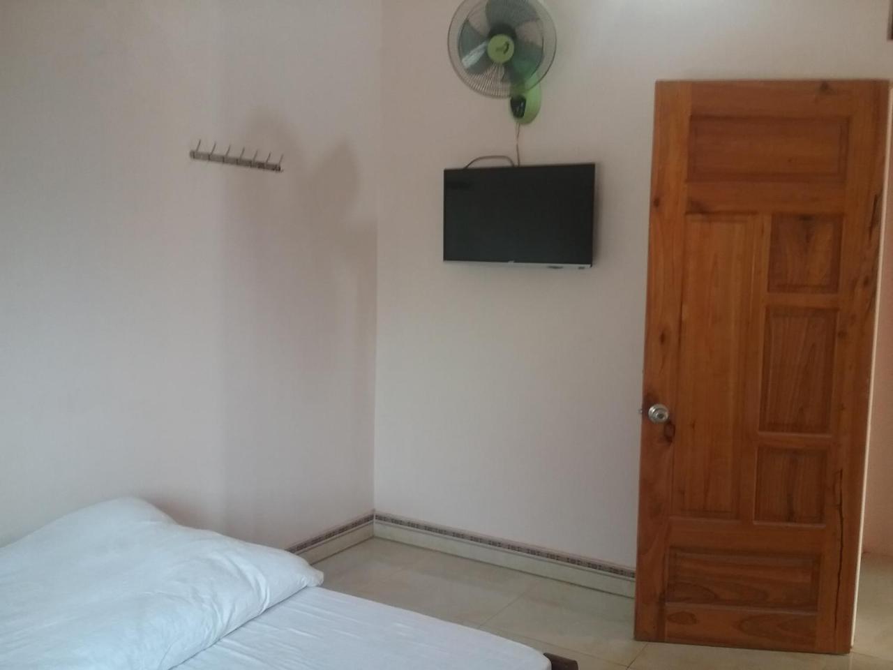 Thac Ba Family Homestay Ho To Kültér fotó