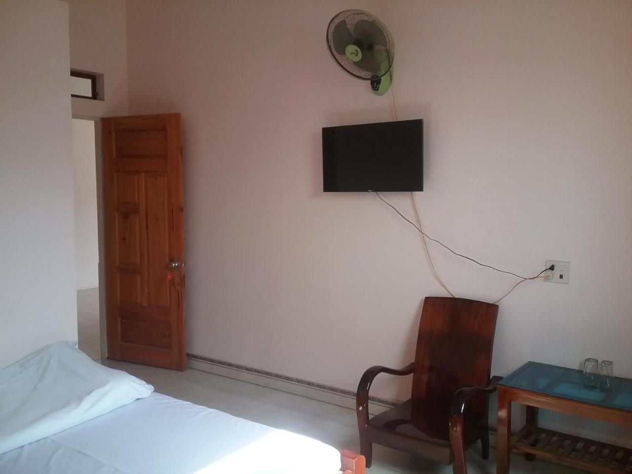 Thac Ba Family Homestay Ho To Kültér fotó